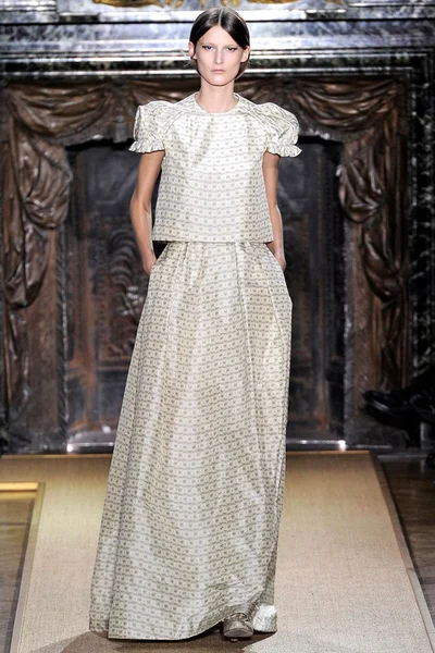 Look 5
